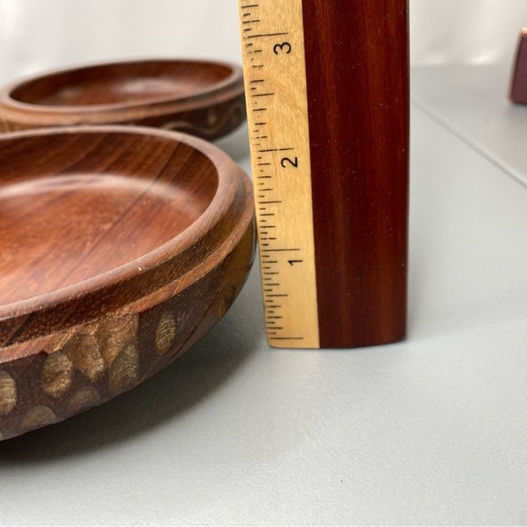 Handmade carved wooden bowls set of 4 - Picture 10 of 11